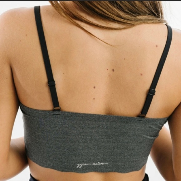 ZYIA Adjustable Straps Comfort Bra - Picture 2 of 6